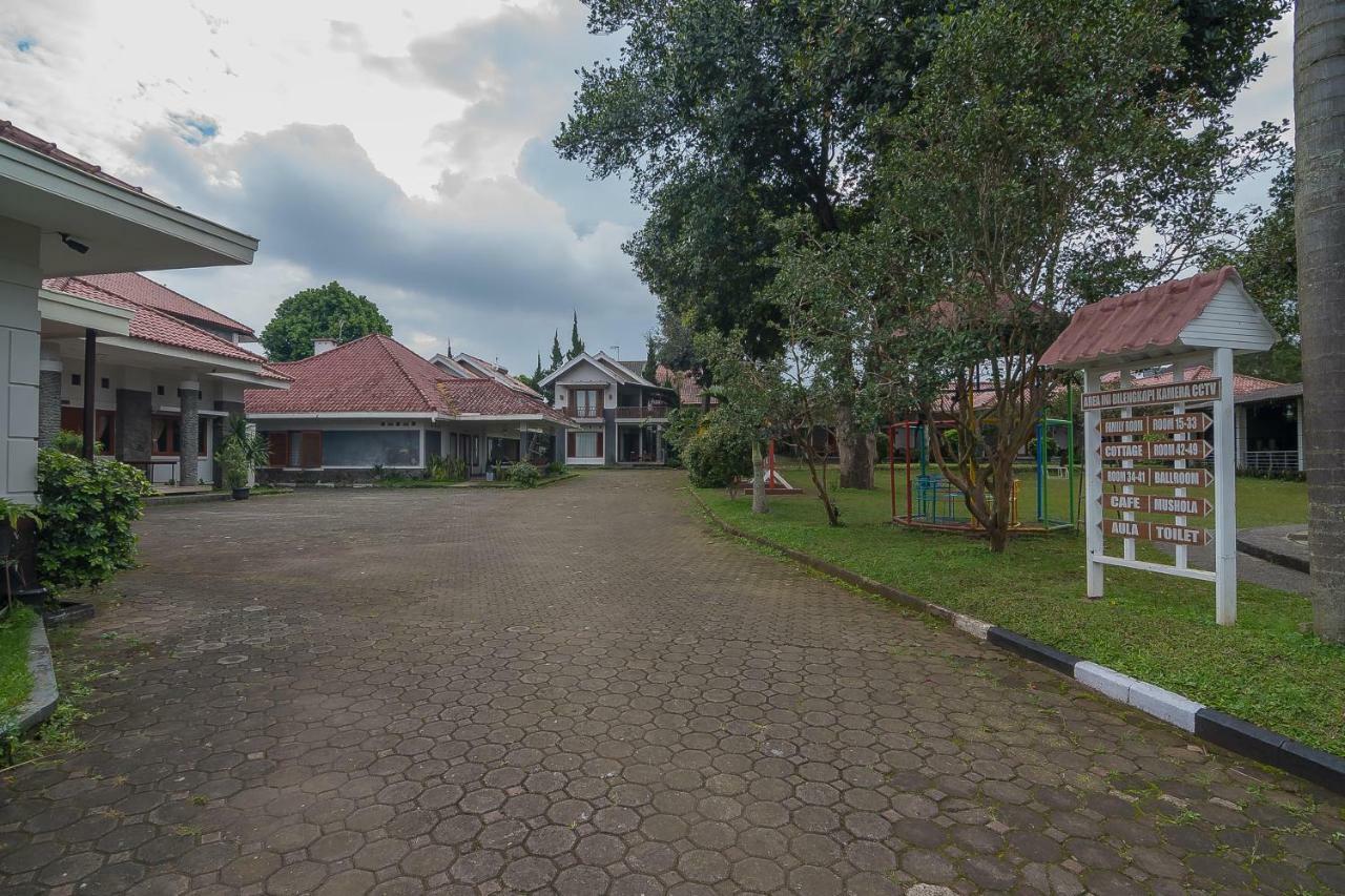 Yehezkiel Hotel Lembang Mitra Reddoorz Eksteriør billede