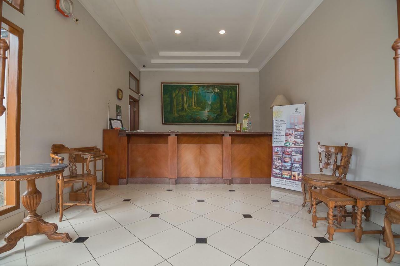 Yehezkiel Hotel Lembang Mitra Reddoorz Eksteriør billede