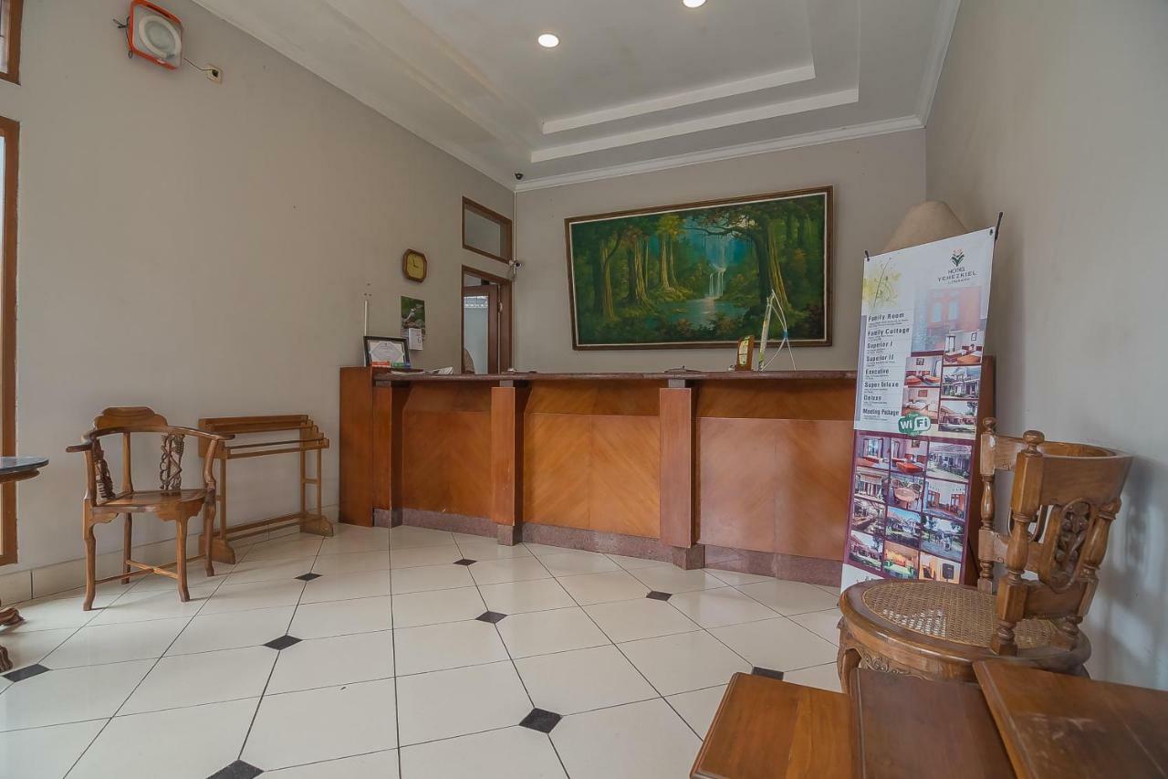 Yehezkiel Hotel Lembang Mitra Reddoorz Eksteriør billede